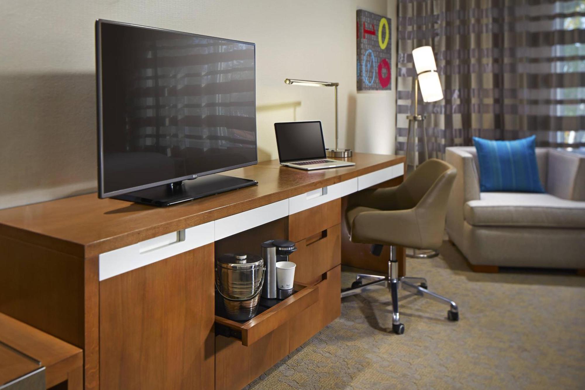 Courtyard By Marriott Sunnyvale Silicon Valley Exterior foto